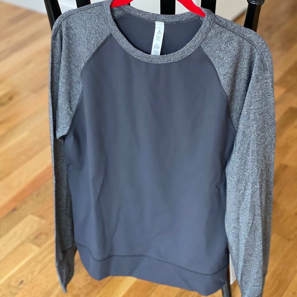 Lululemon ball sport tee